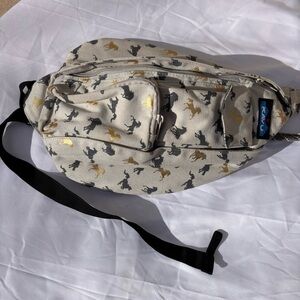 KAVU HORSE PRINT CANVAS SLING BAG